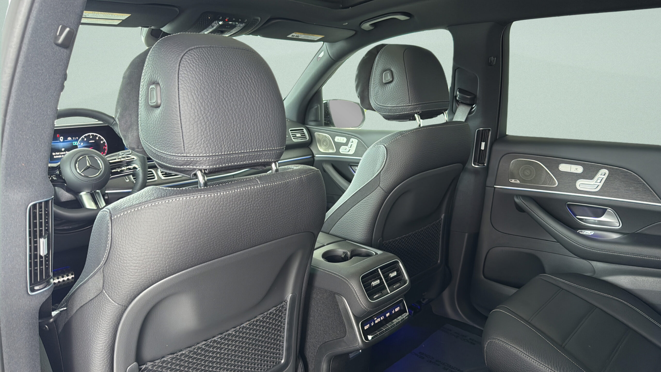 2026 Mercedes-Benz  GLS 450