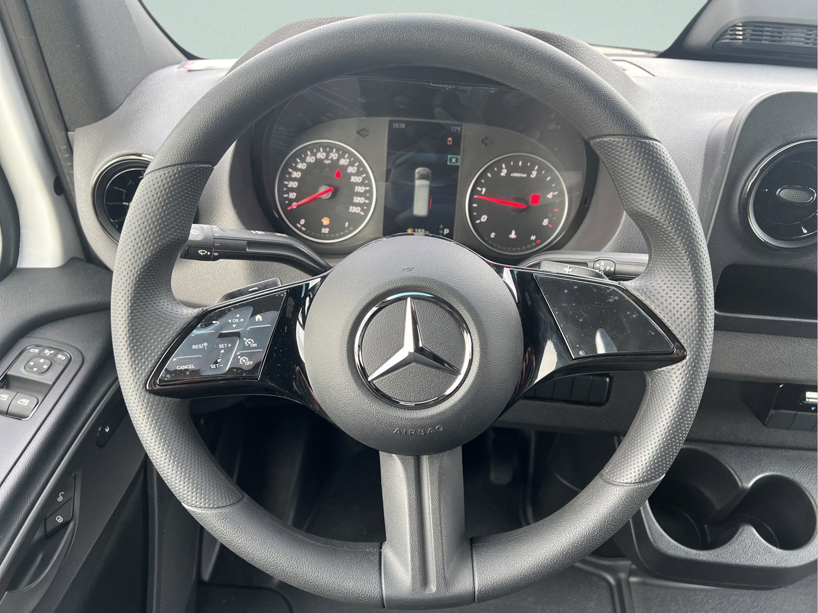 2025 Mercedes-Benz Sprinter Cargo Van 2500