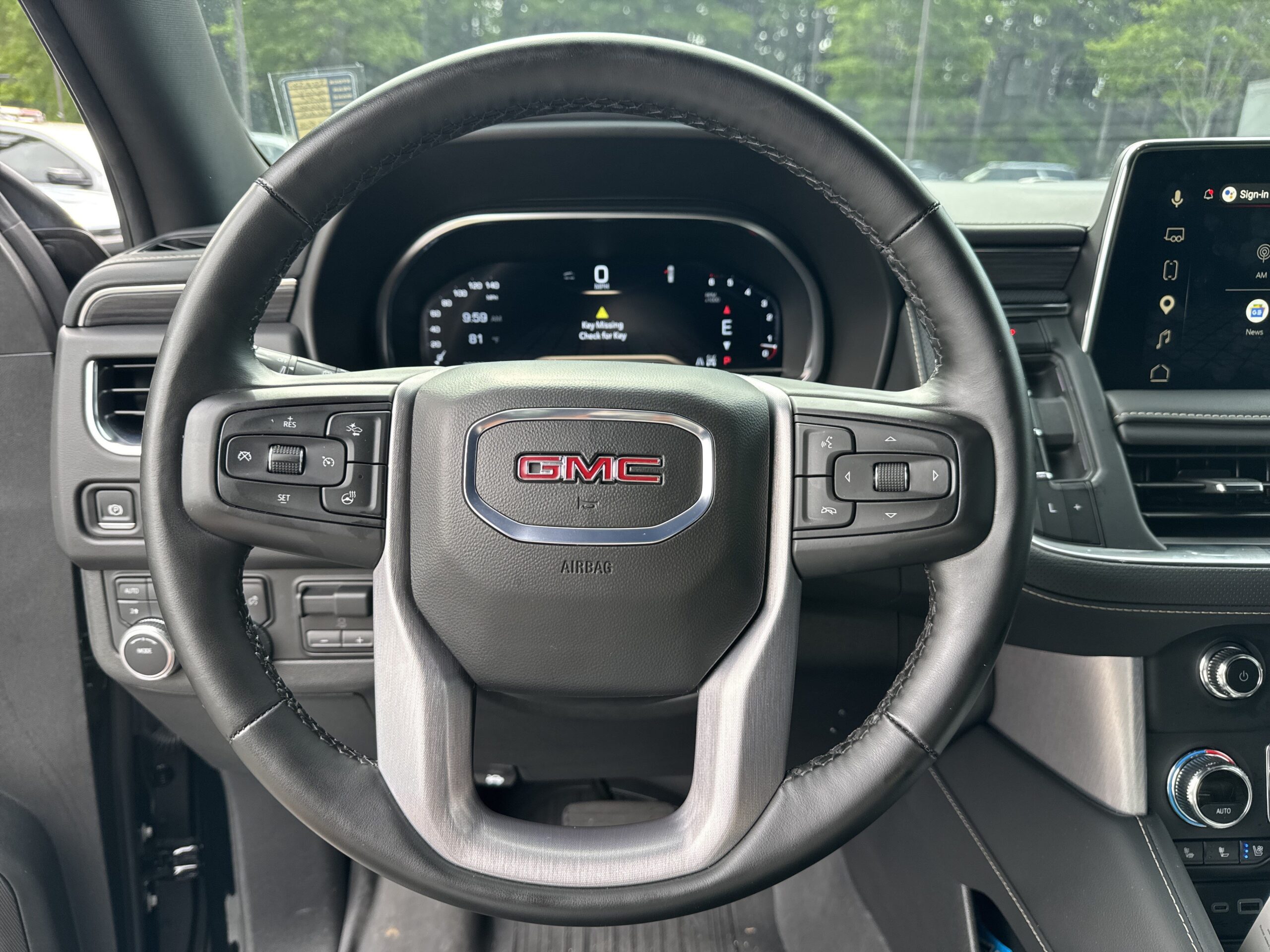 2024 GMC Yukon SLT