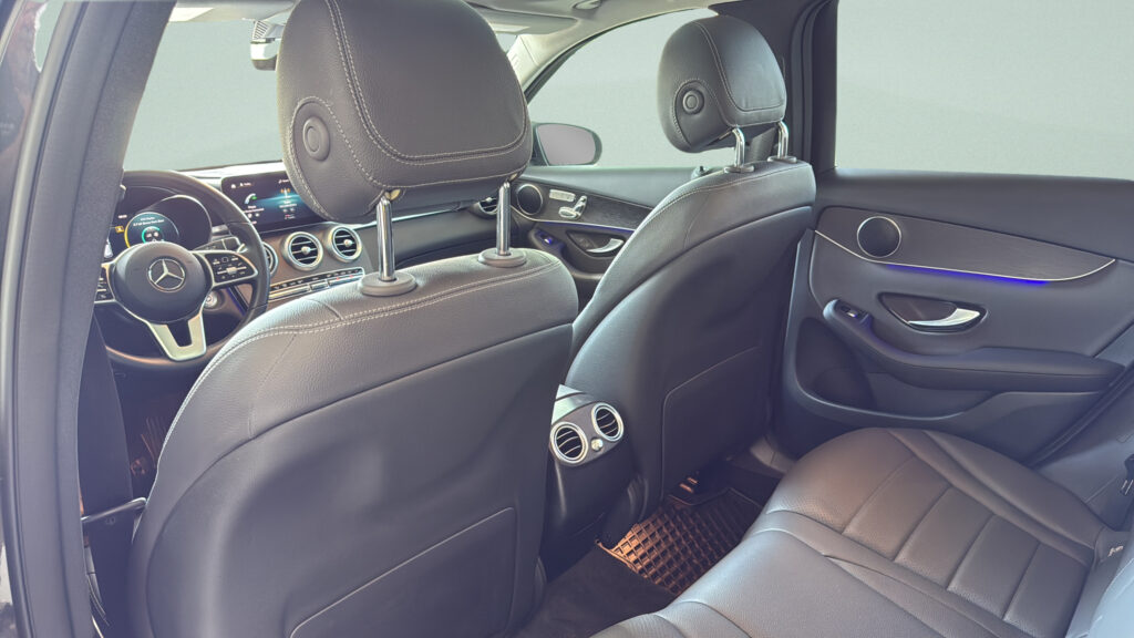 2021 Mercedes-Benz  GLC 300