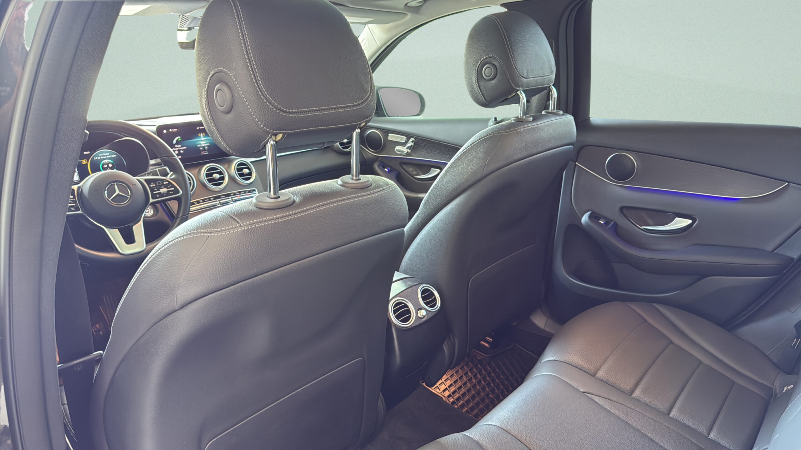 2021 Mercedes-Benz  GLC 300