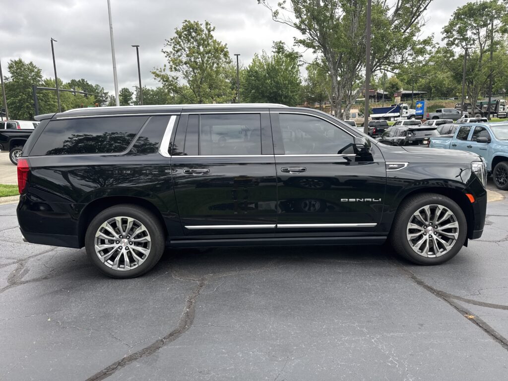 2024 GMC Yukon XL Denali