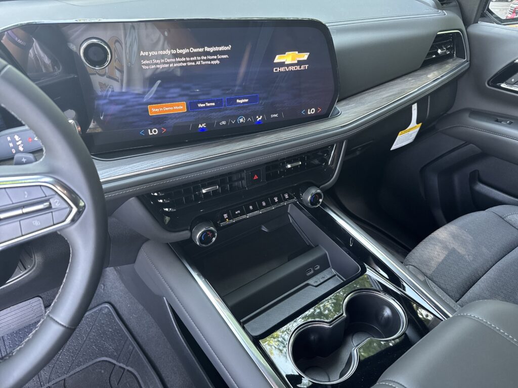 2026 Chevrolet Tahoe LS