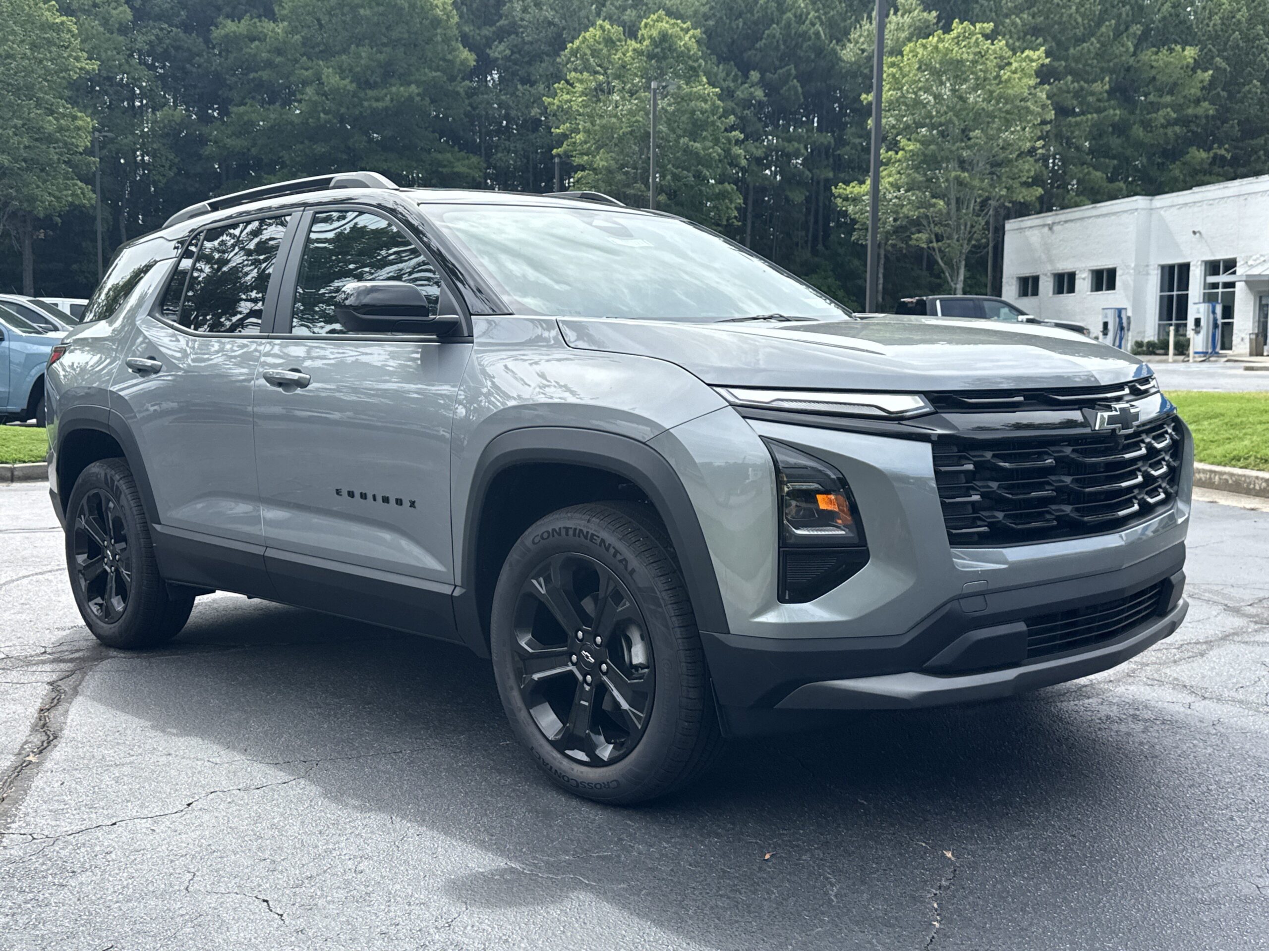 2027 Chevrolet Equinox FWD LT