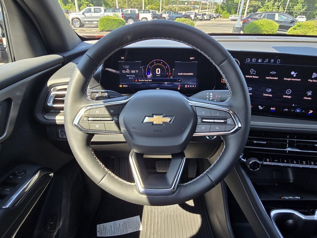 2026 Chevrolet Traverse FWD LT