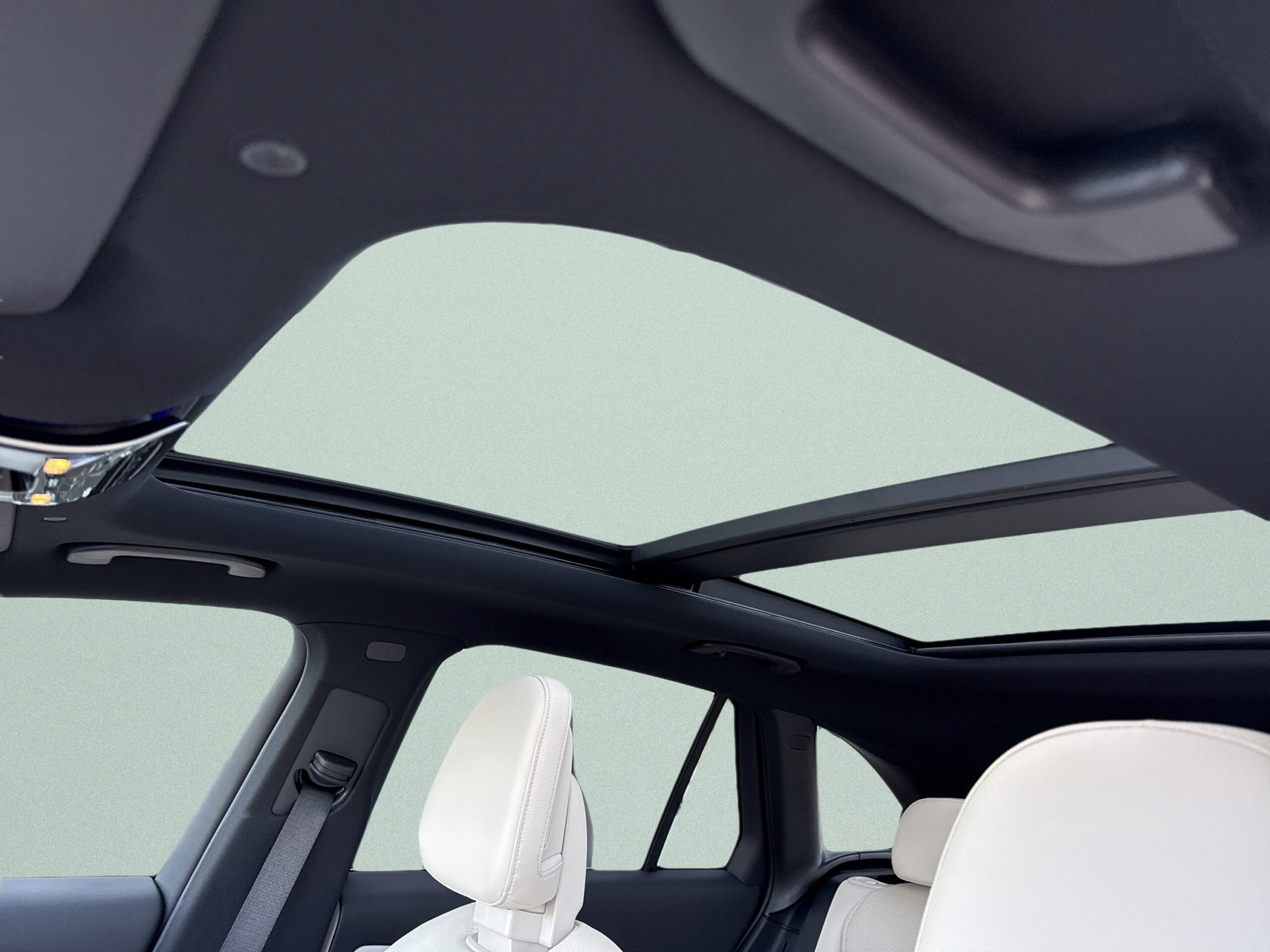 2026 Mercedes-Benz  GLC 300
