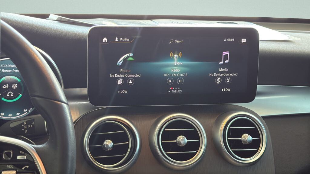 2021 Mercedes-Benz  GLC 300