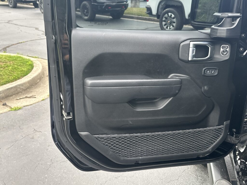 2024 Jeep Gladiator Sport S