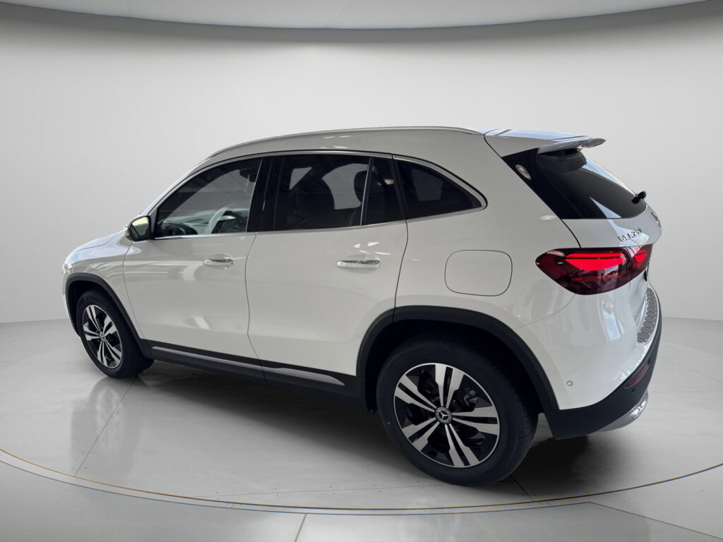 2026 Mercedes-Benz  GLA 250