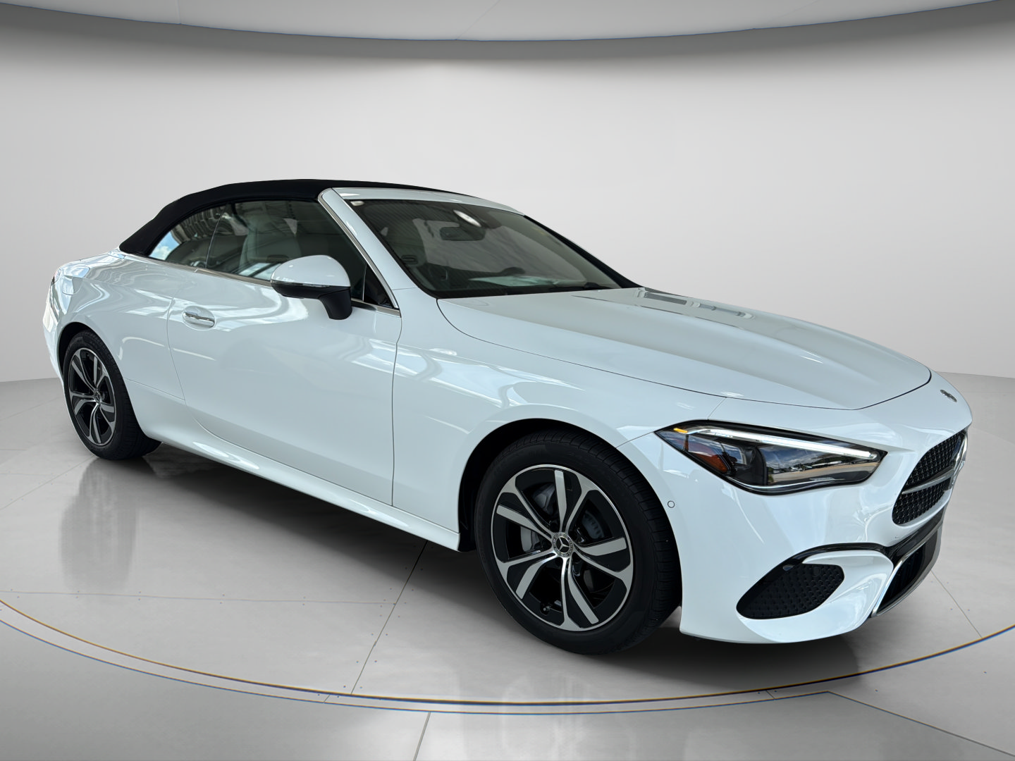 2026 Mercedes-Benz  CLE 300