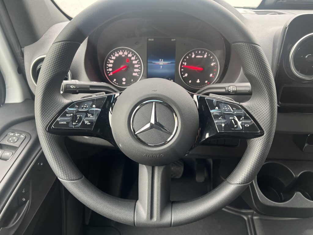 2025 Mercedes-Benz Sprinter Cargo Van 2500
