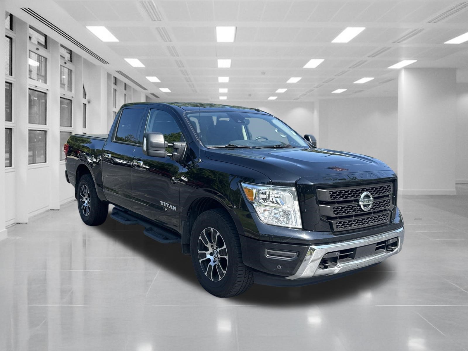 2021 Nissan Titan SV