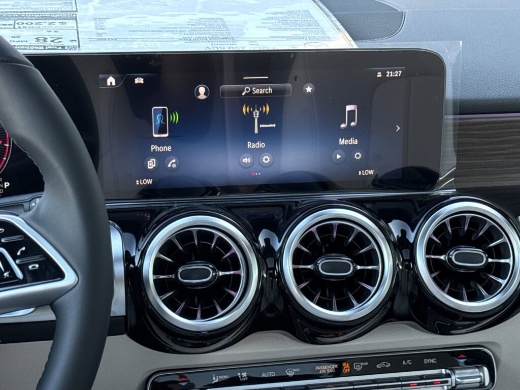 2026 Mercedes-Benz  GLB 250