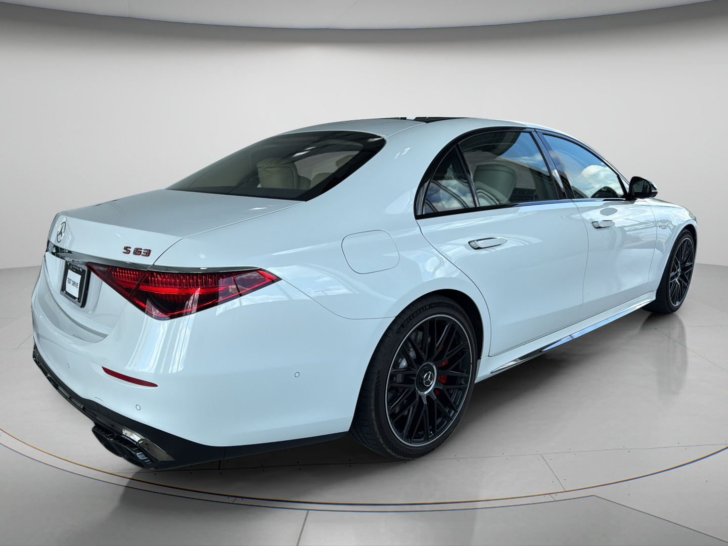 2025 Mercedes-Benz S-Class AMG S 63 E