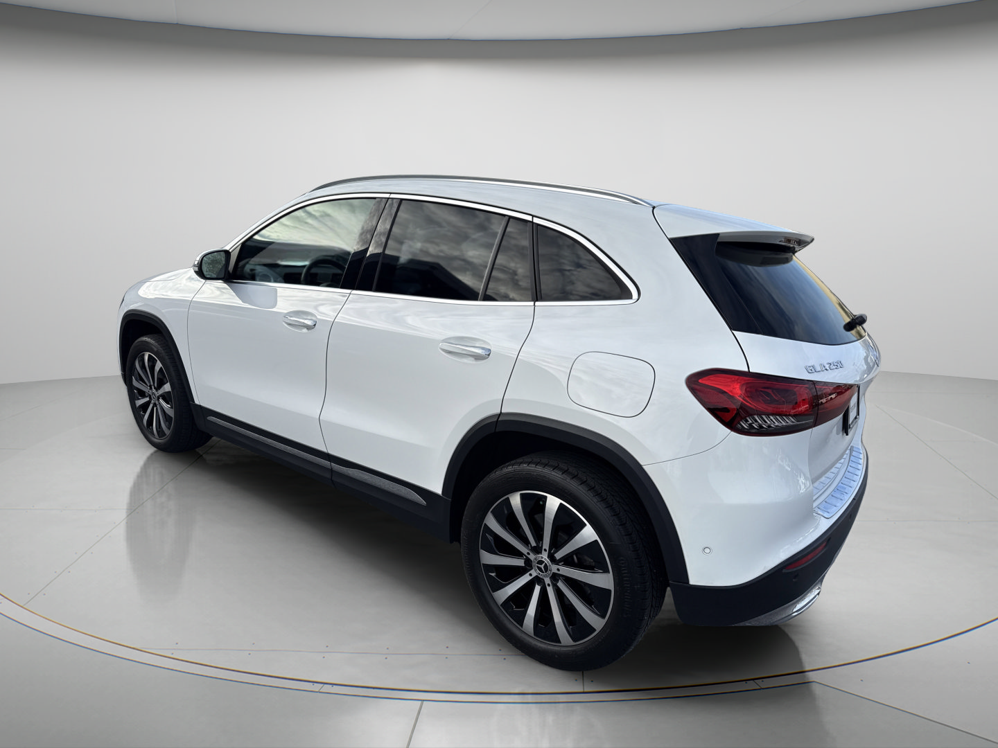 2023 Mercedes-Benz  GLA 250