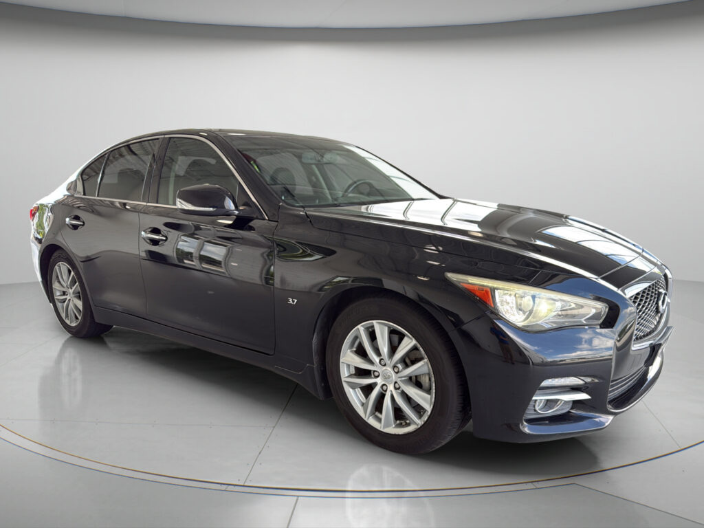 2015 INFINITI Q50 Premium