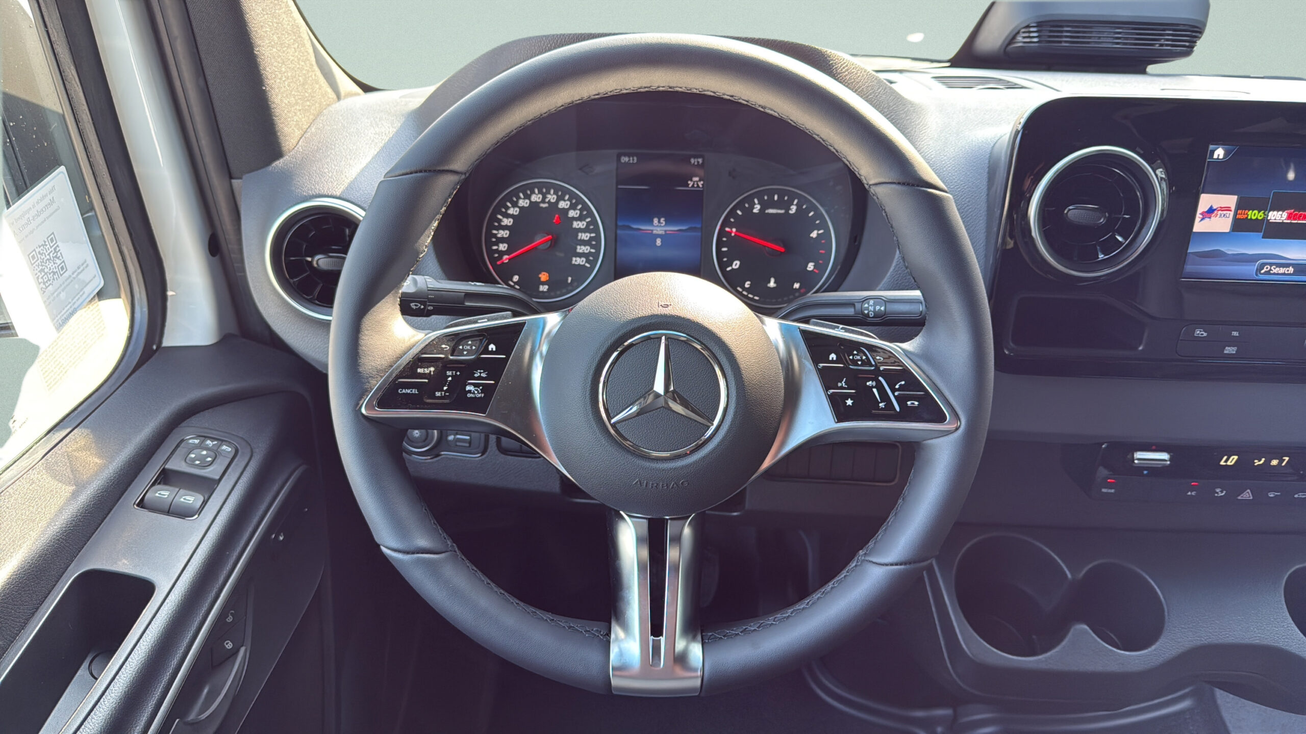 2026 Mercedes-Benz 2026DPVH2L