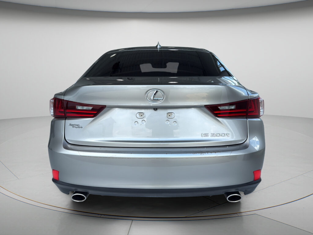 2016 Lexus IS 200t
