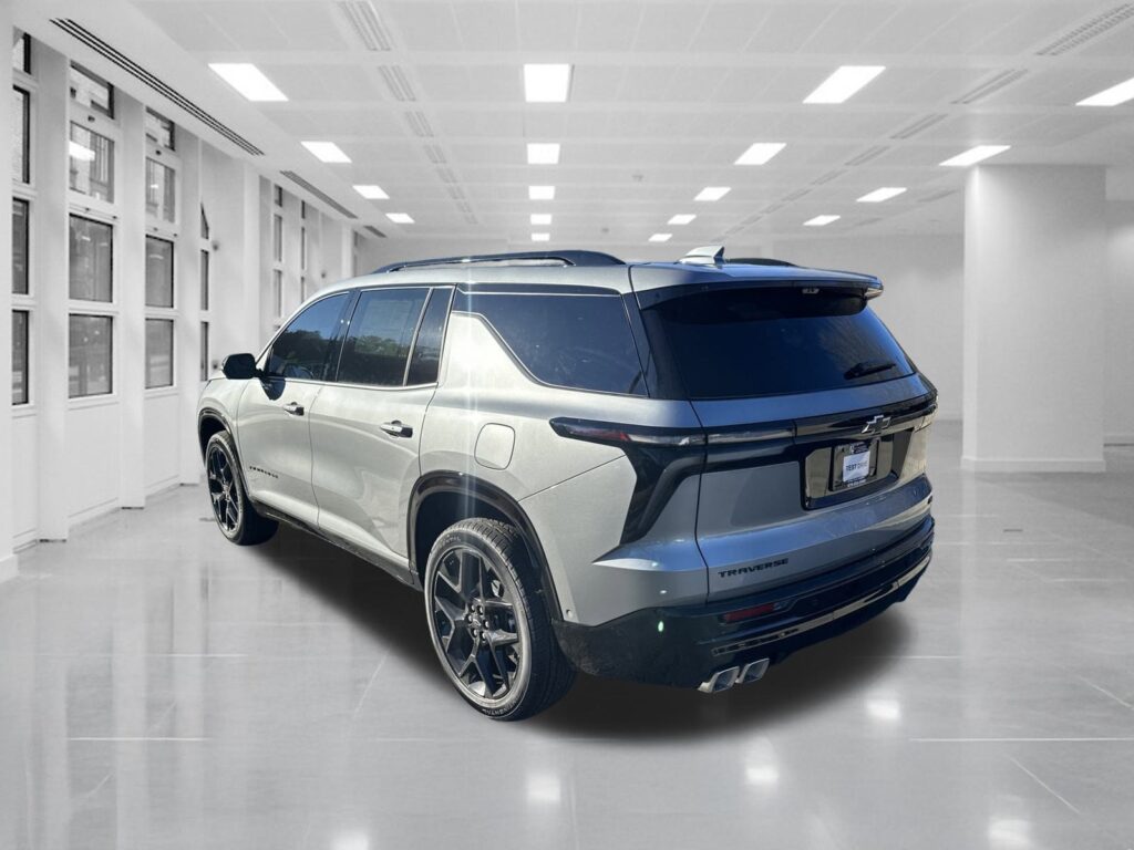 2026 Chevrolet Traverse FWD RS