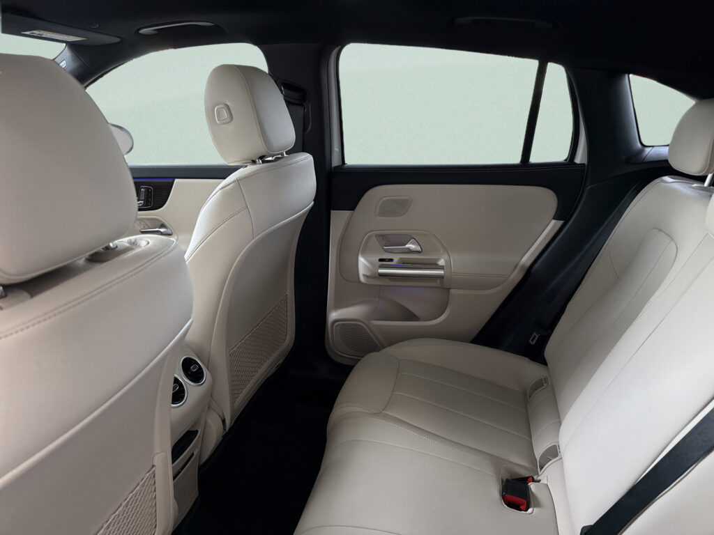 2026 Mercedes-Benz  GLA 250