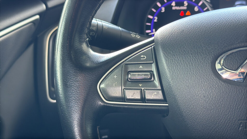 2015 INFINITI Q50 Premium