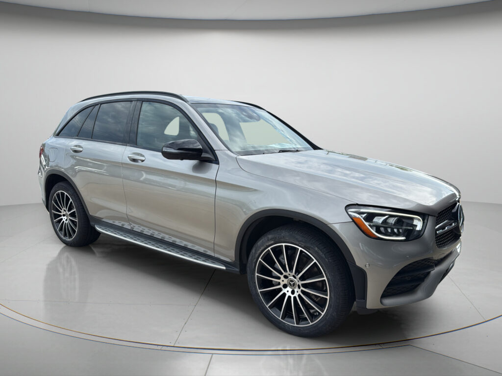 2021 Mercedes-Benz  GLC 300
