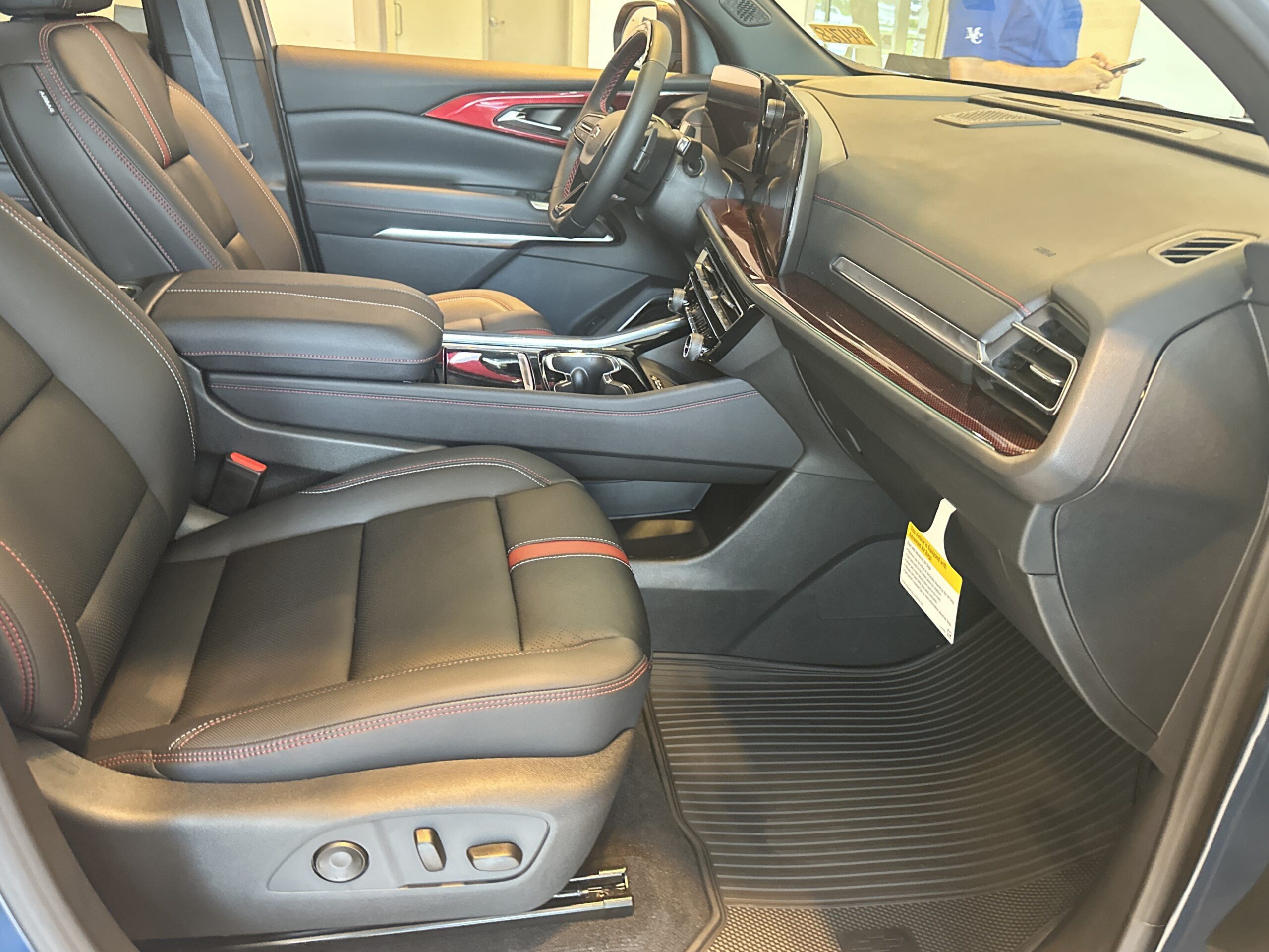 2026 Chevrolet Traverse FWD RS