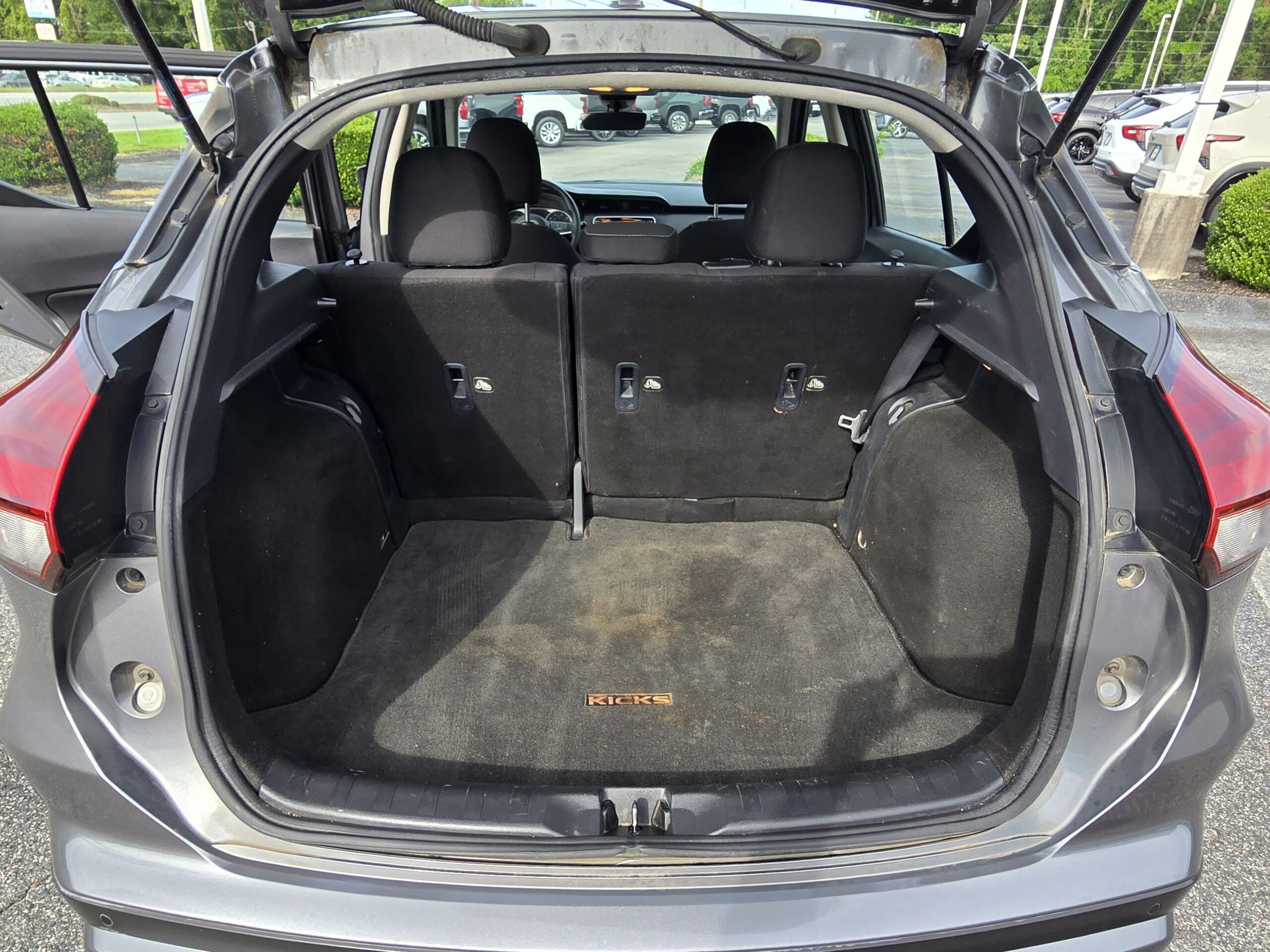 2021 Nissan Kicks S