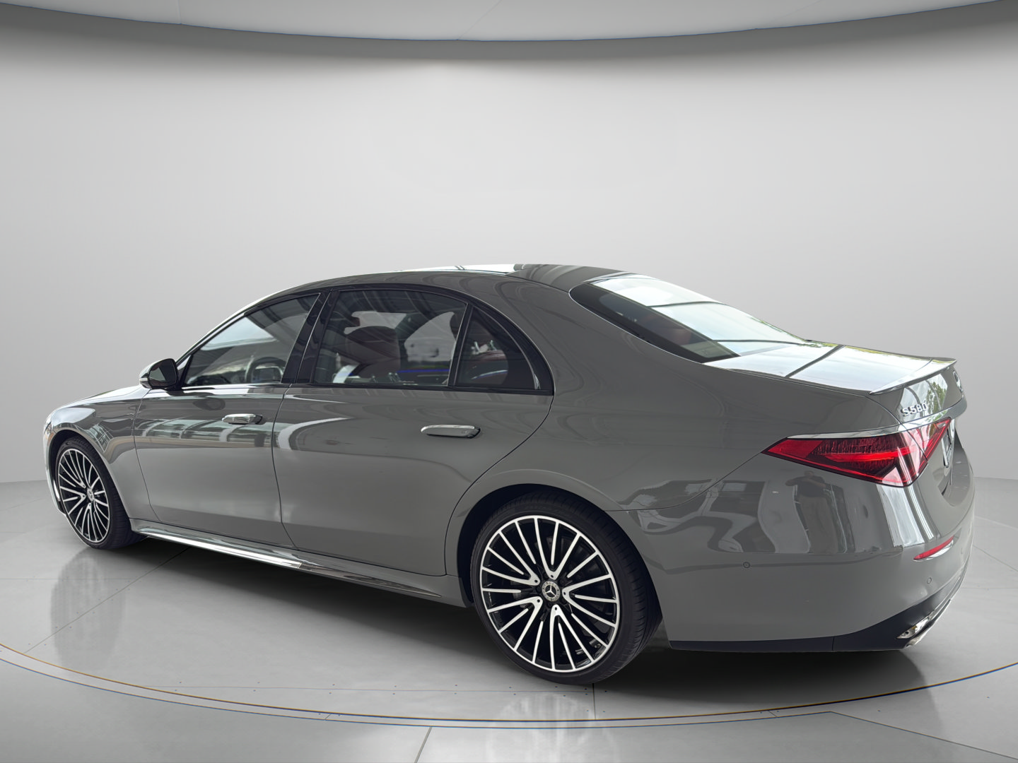 2023 Mercedes-Benz  S 580