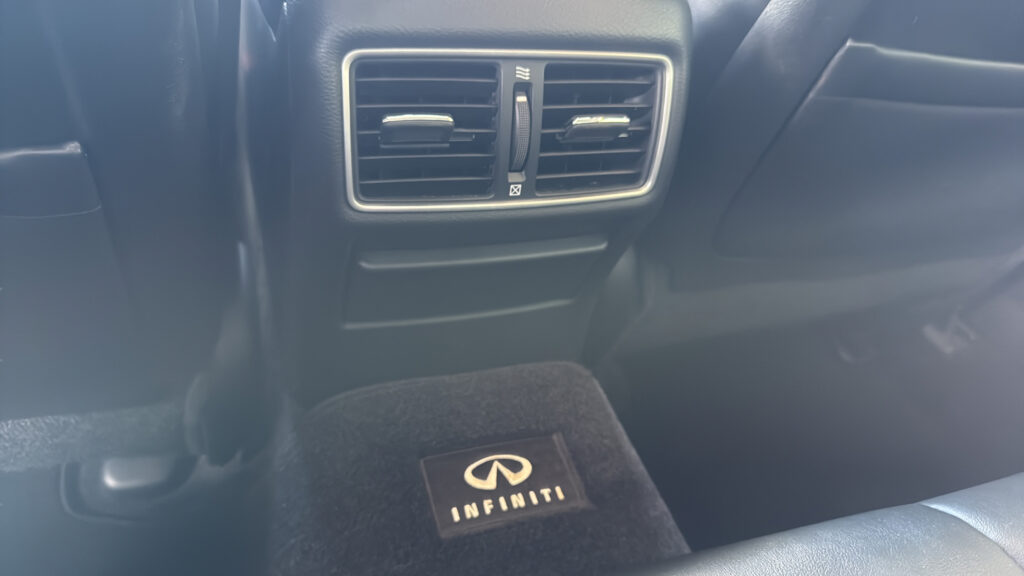 2015 INFINITI Q50 Premium