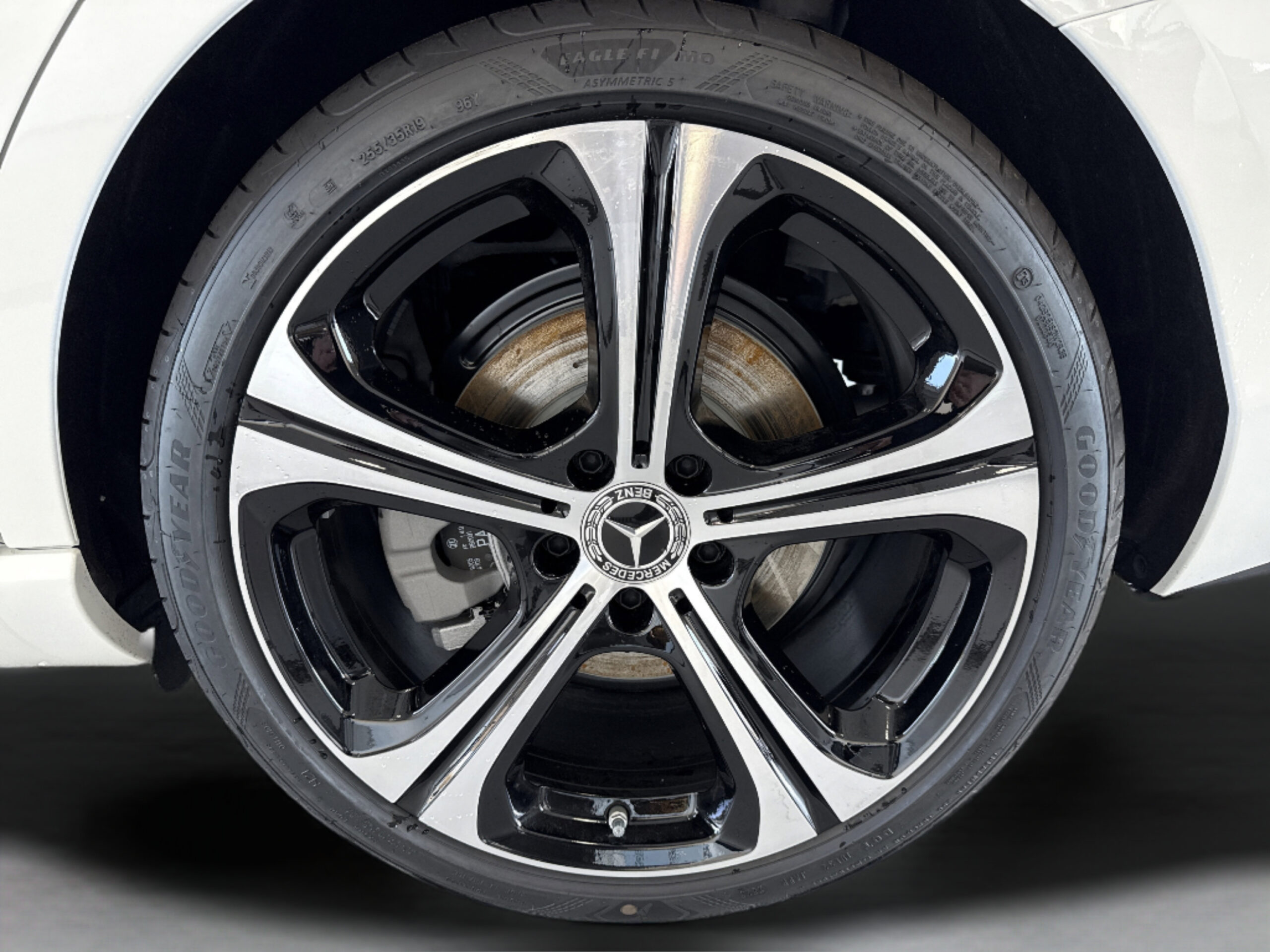 2026 Mercedes-Benz  C 300