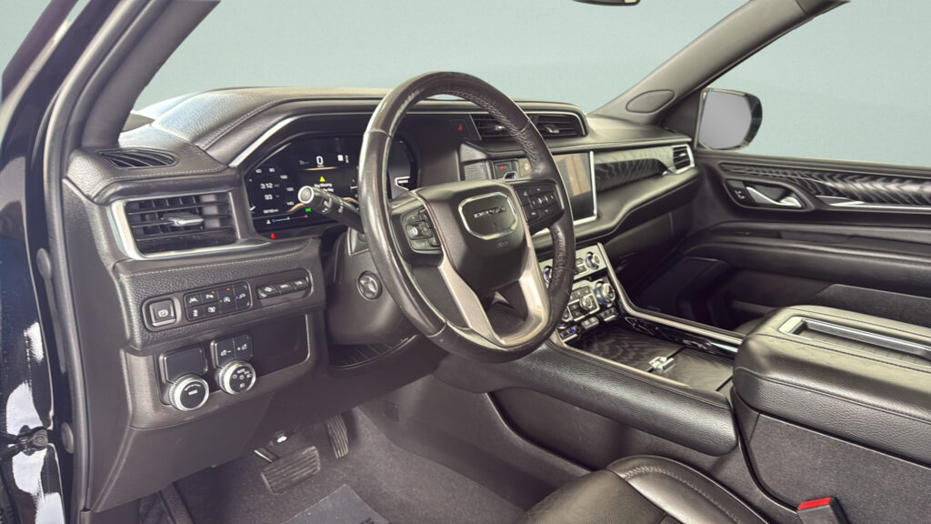 2022 GMC Yukon XL Denali