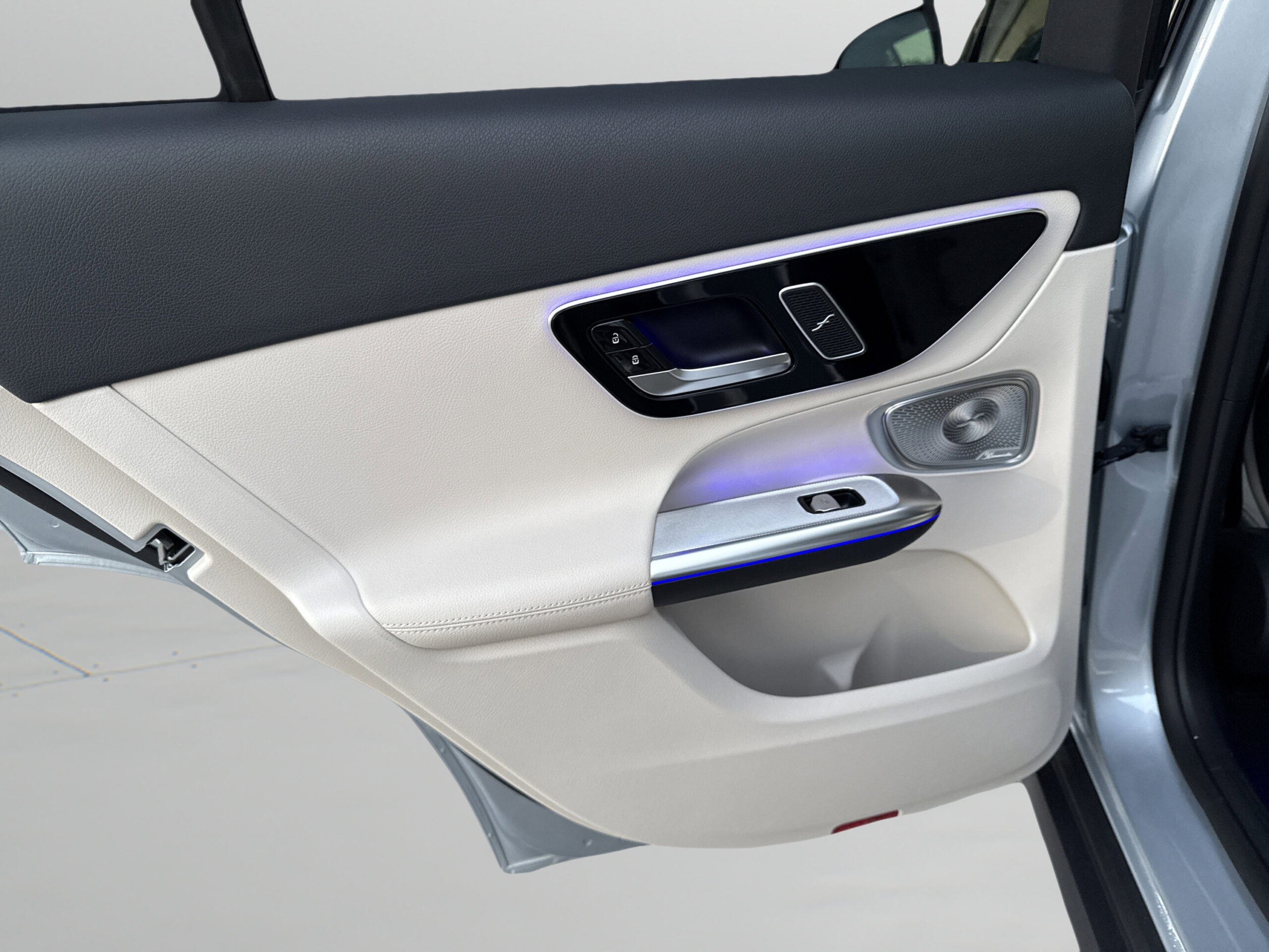 2026 Mercedes-Benz  GLC 300