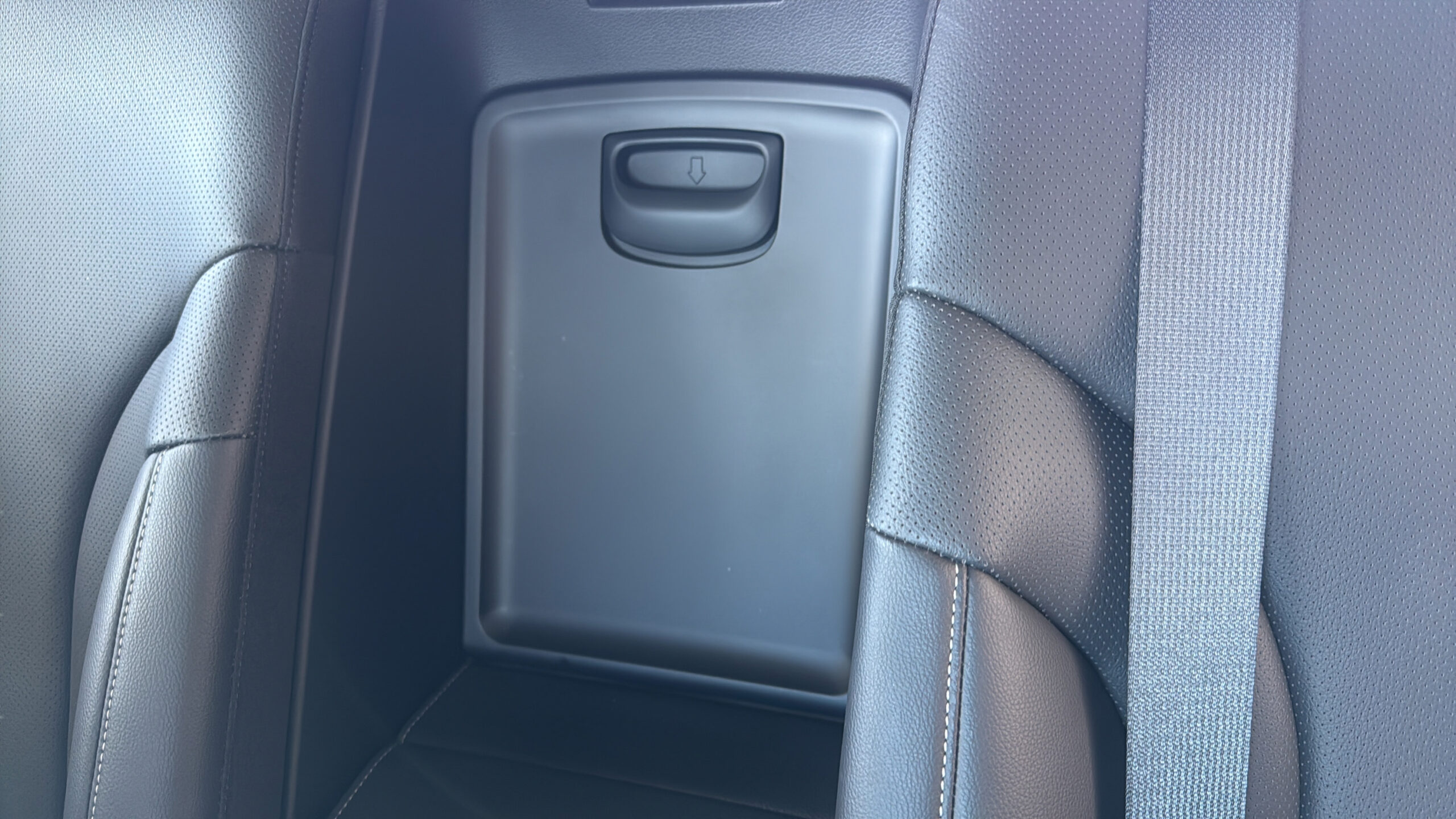 2023 Genesis G80 2.5T