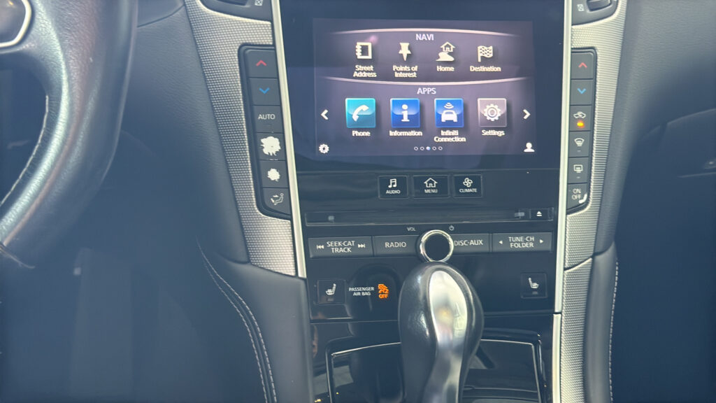 2015 INFINITI Q50 Premium
