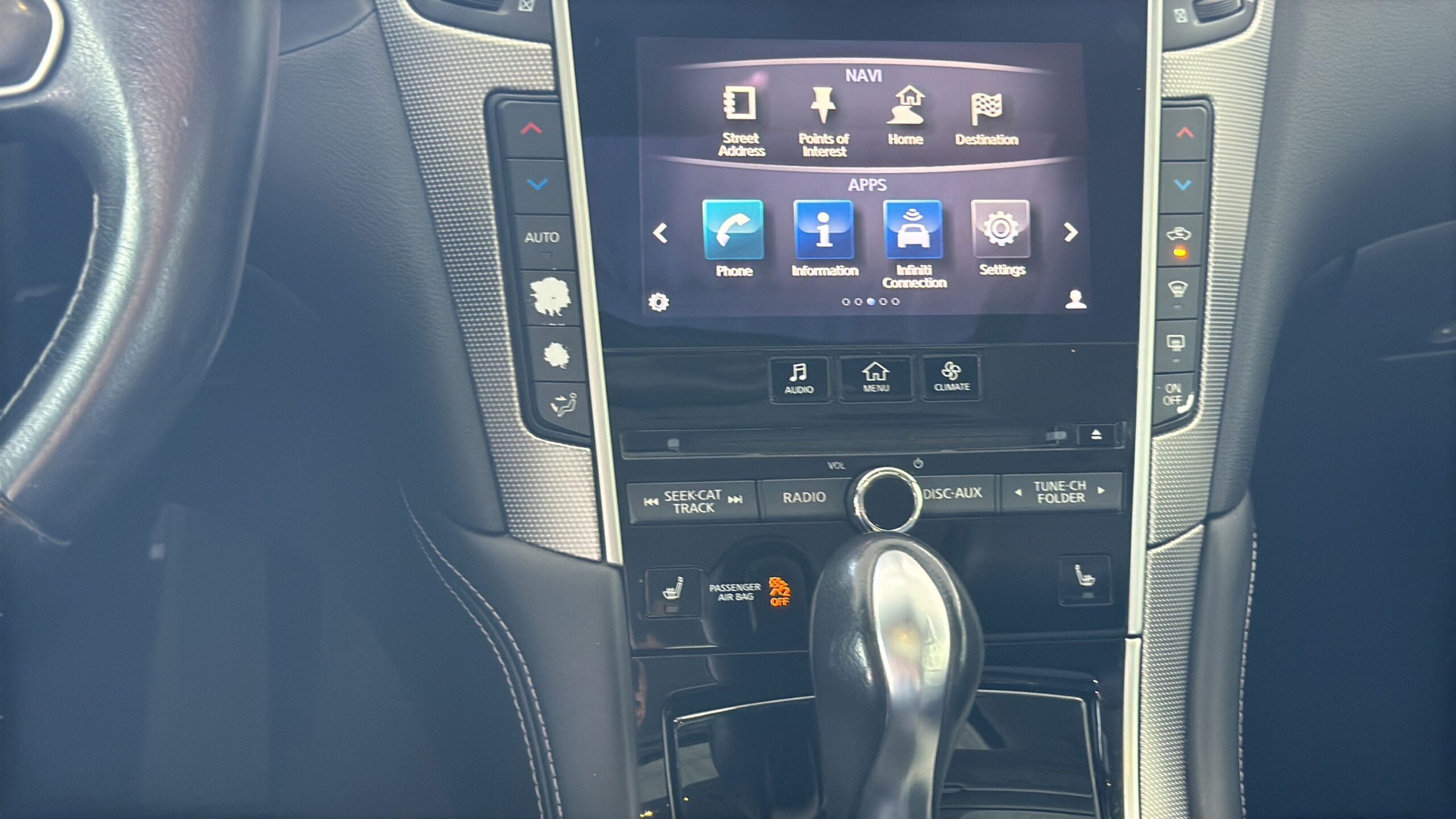 2015 INFINITI Q50 Premium