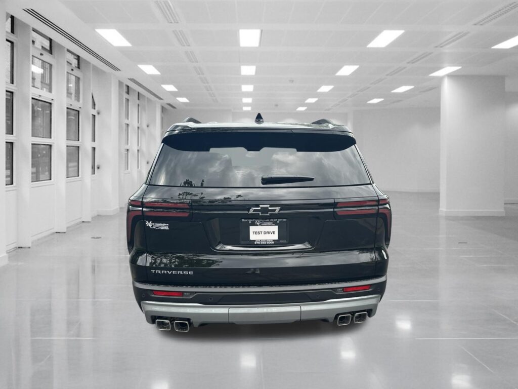 2026 Chevrolet Traverse FWD LT