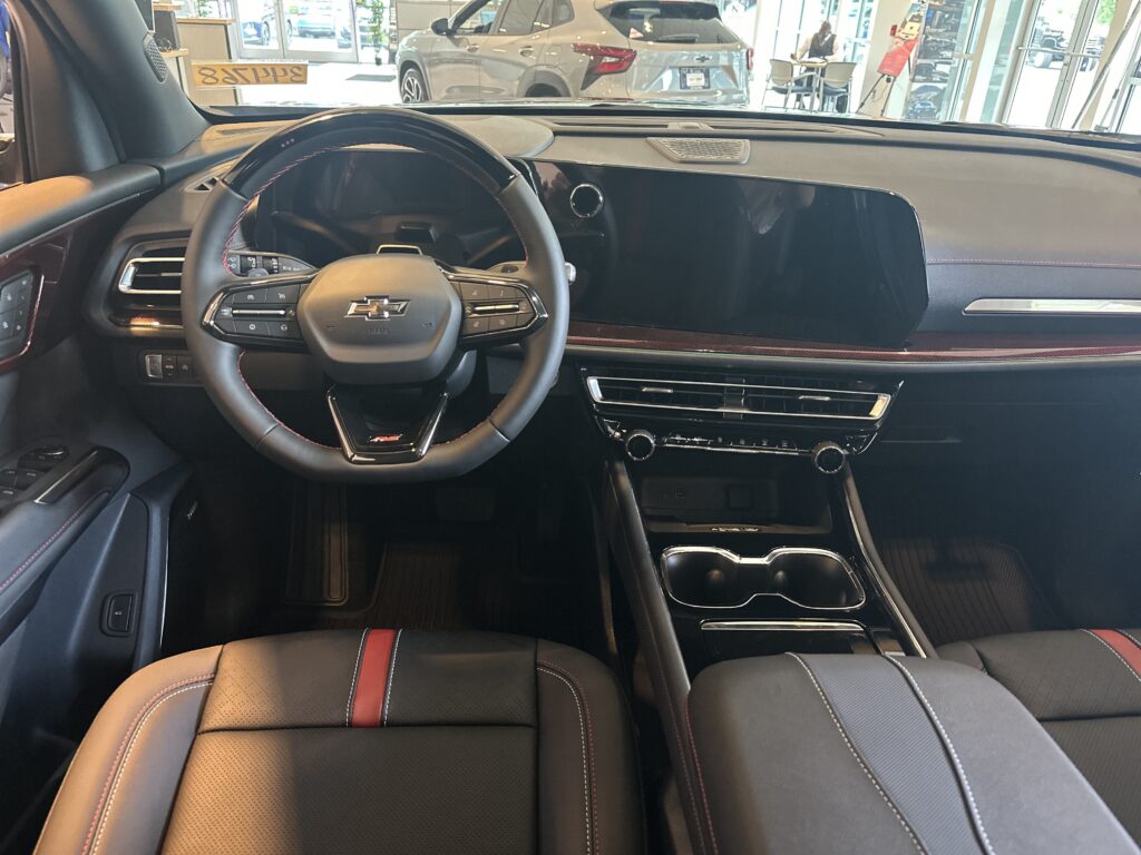 2026 Chevrolet Traverse FWD RS