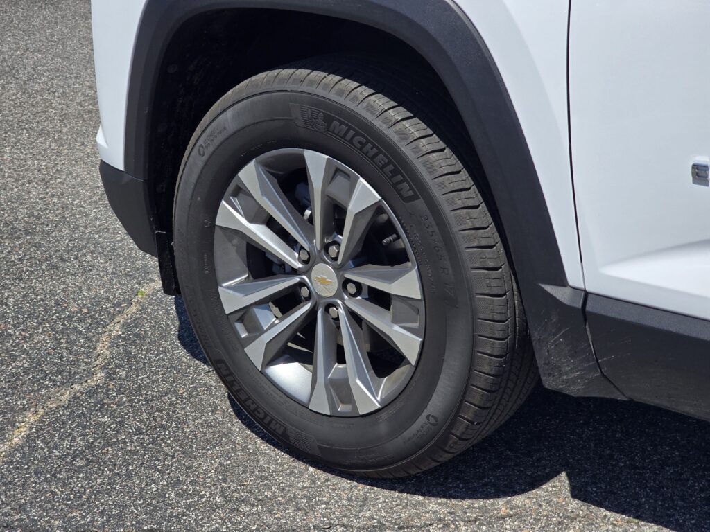 2025 Chevrolet Equinox AWD LT