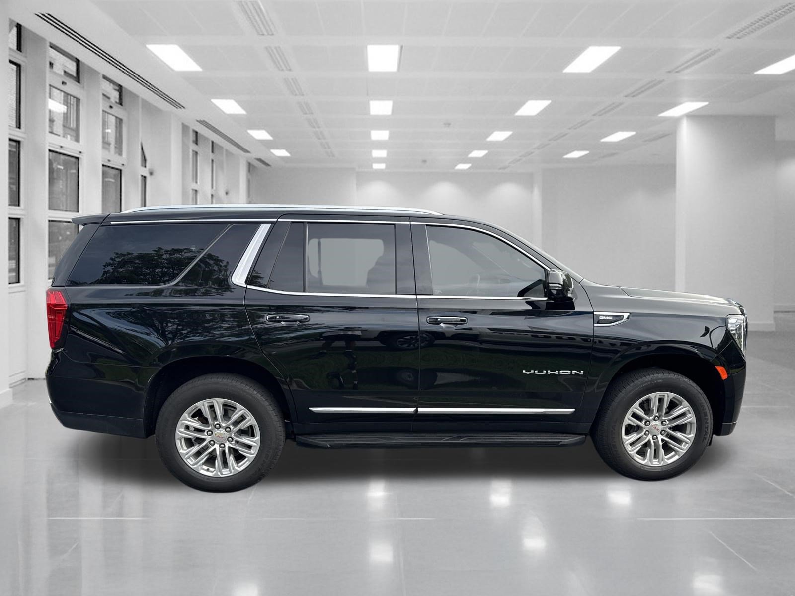 2024 GMC Yukon SLT