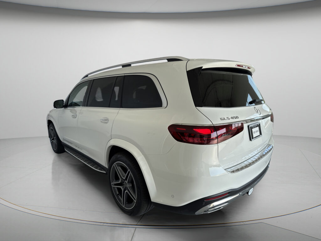 2026 Mercedes-Benz  GLS 450