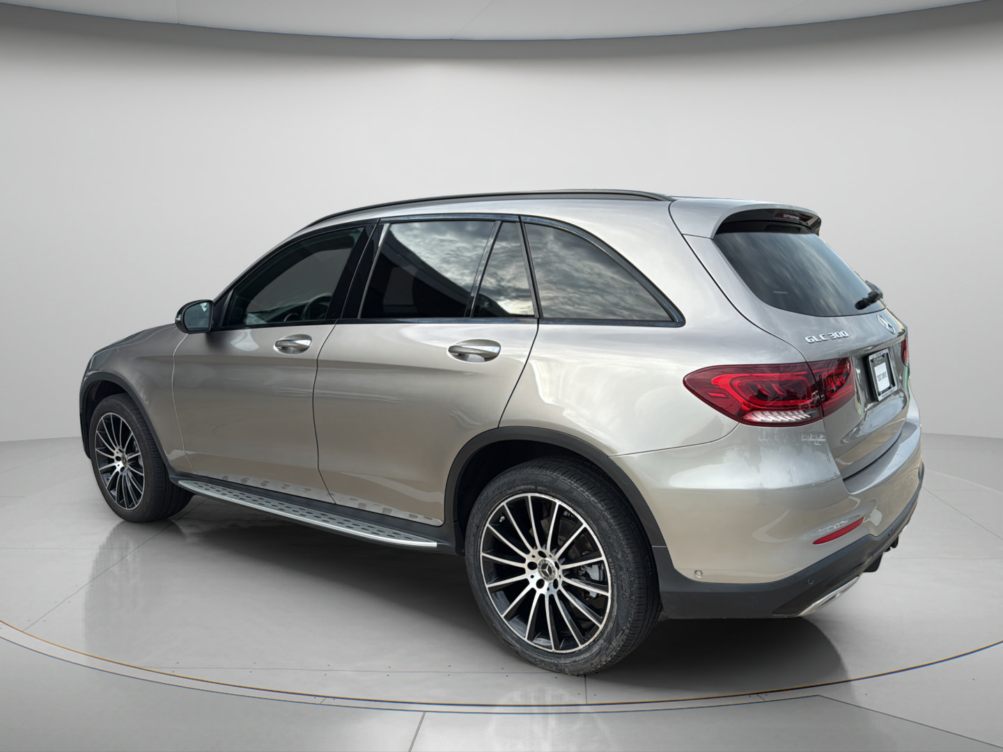 2021 Mercedes-Benz  GLC 300