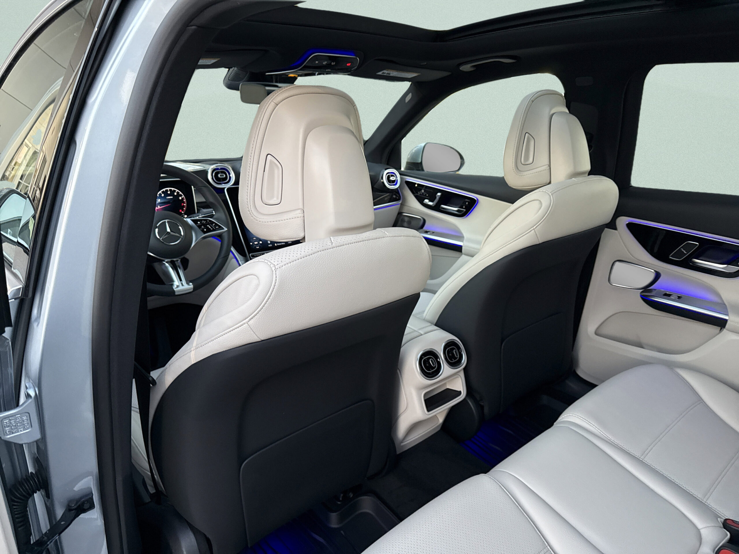2026 Mercedes-Benz  GLC 300