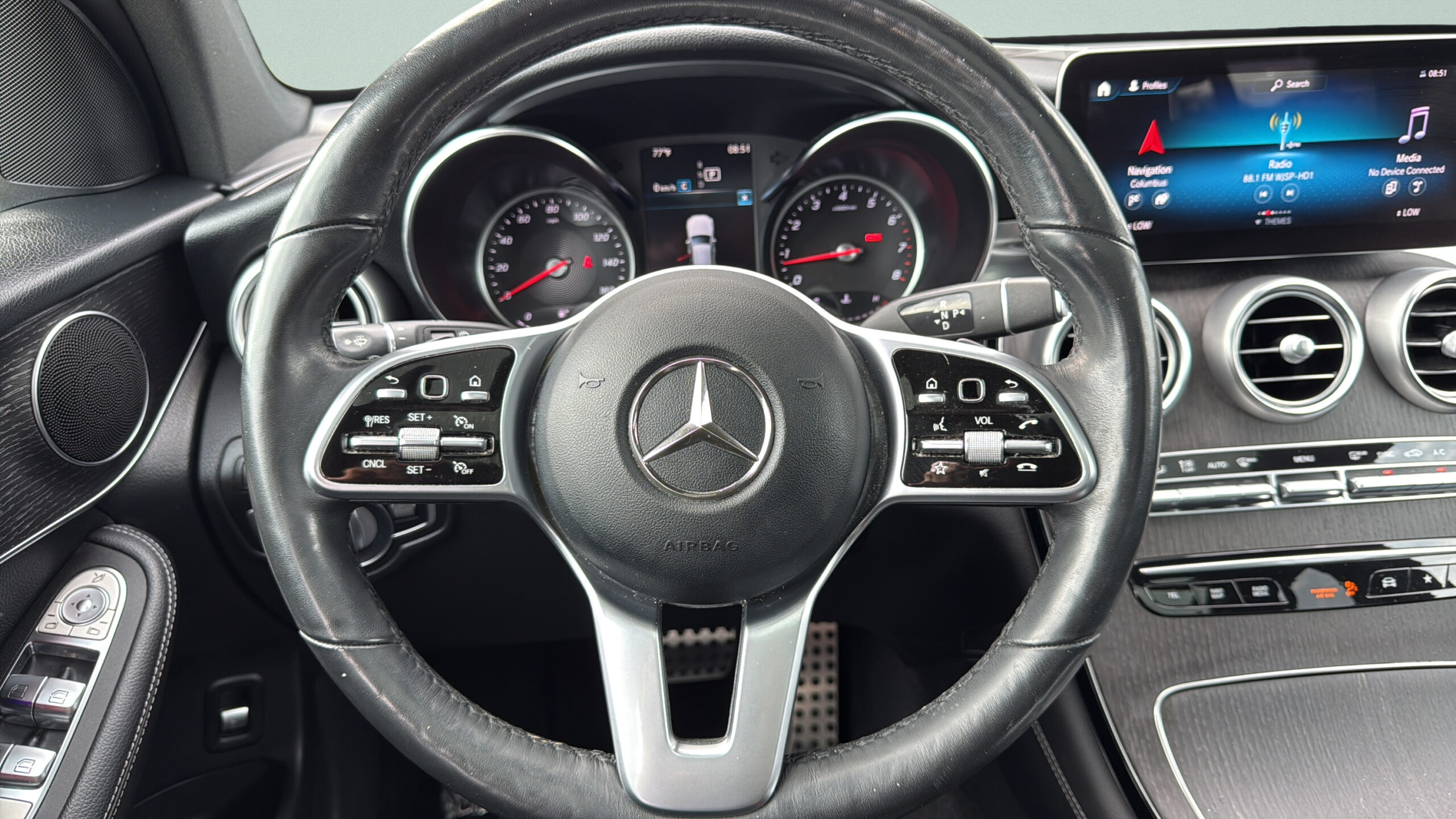 2021 Mercedes-Benz  GLC 300