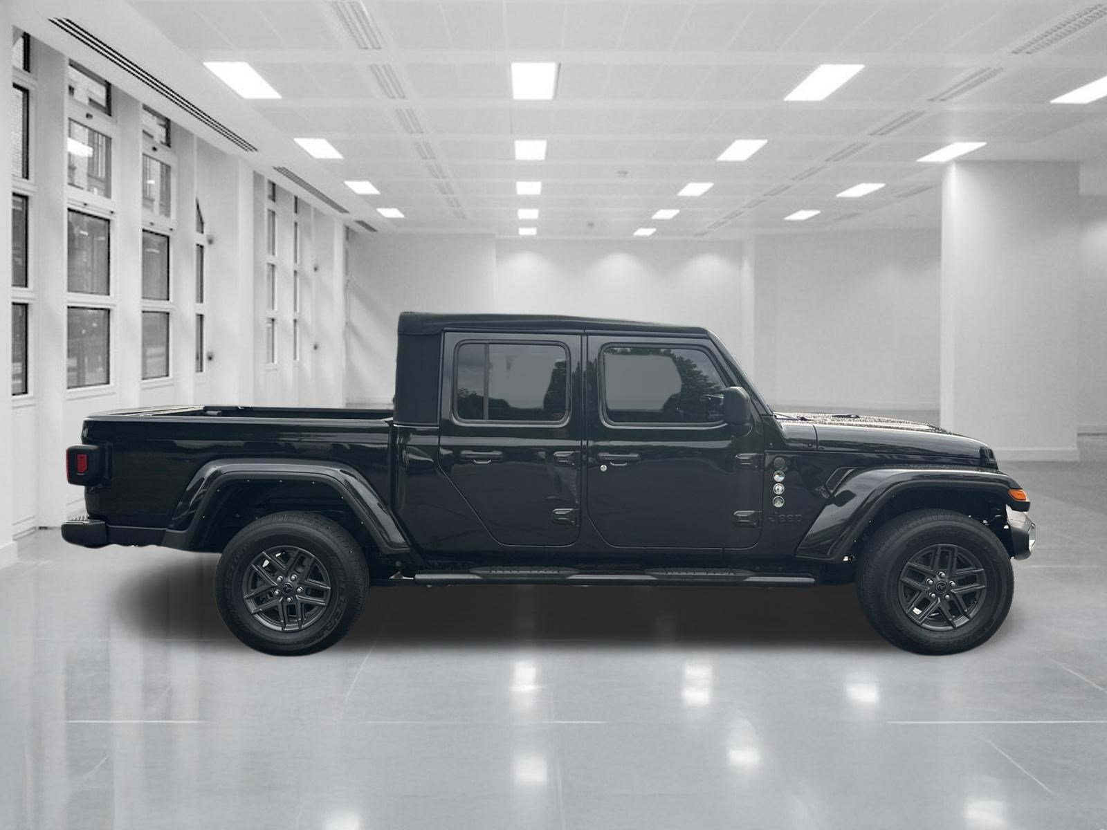 2024 Jeep Gladiator Sport S