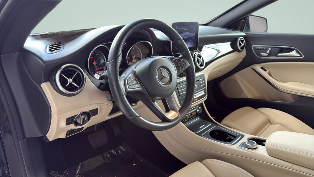 2018 Mercedes-Benz  CLA 250
