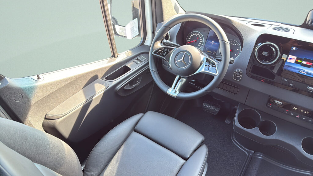 2026 Mercedes-Benz 2026DPVH2L