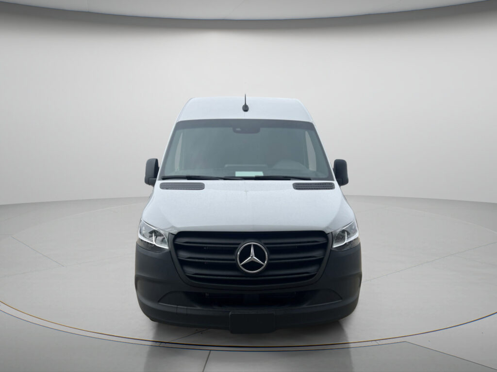 2024 Mercedes-Benz Sprinter Cargo Van LEONARD OUTFITTER 2500