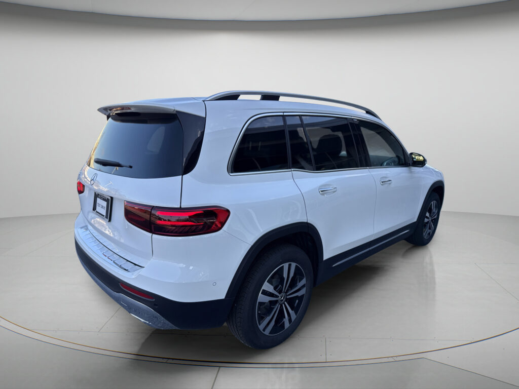 2026 Mercedes-Benz  GLB 250