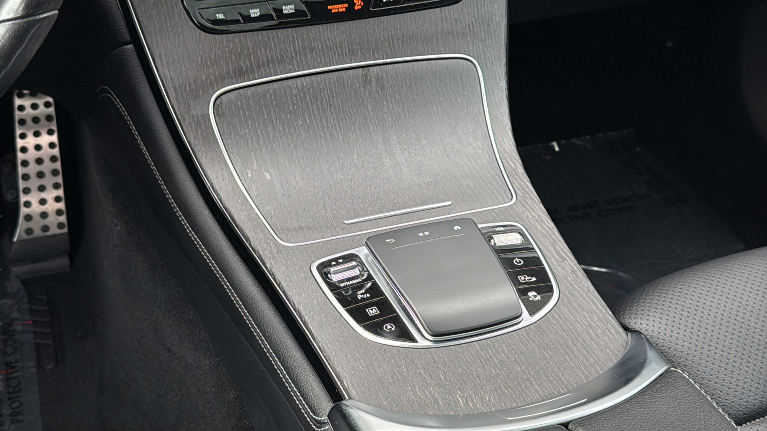 2021 Mercedes-Benz  GLC 300
